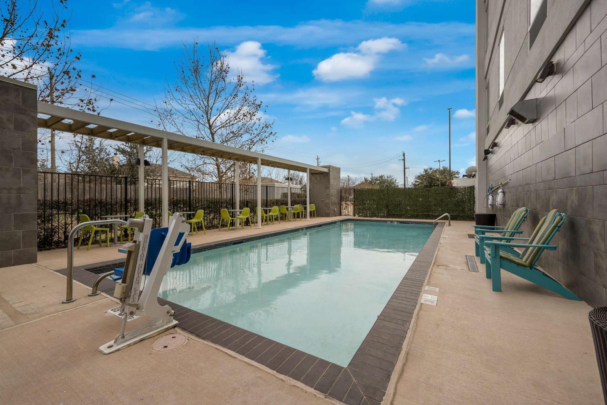 Home2 Suites By Hilton Baytown Exterior foto